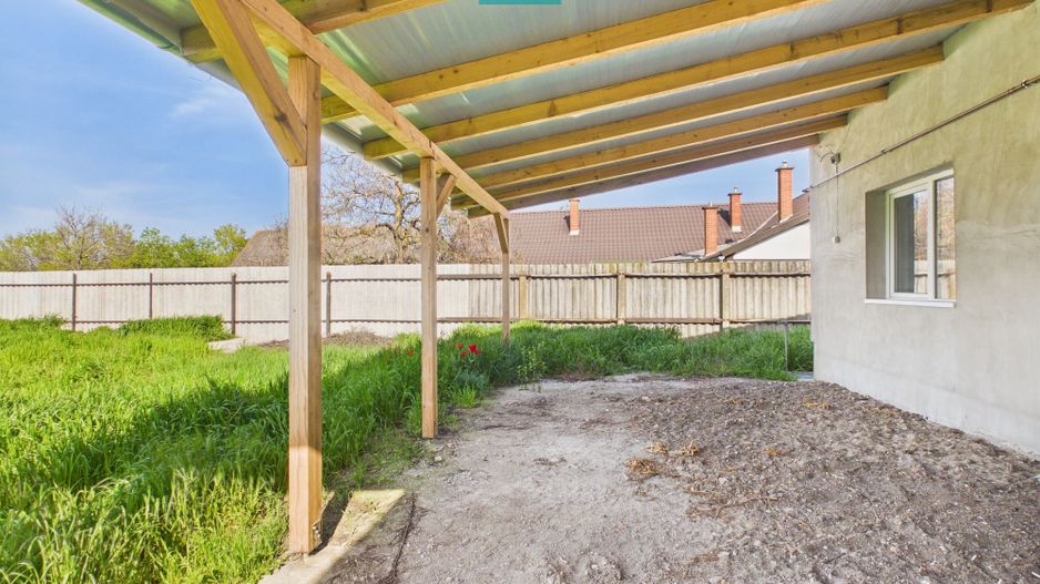 Casă renovată 4 camere si 1452 mp teren în Bătania - Poză 14