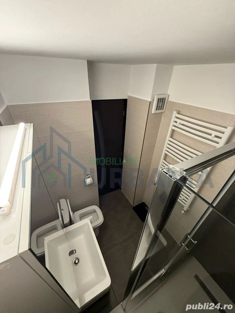 Vând apartament- 3 camere, Lunca Cetațuii - Poză 2