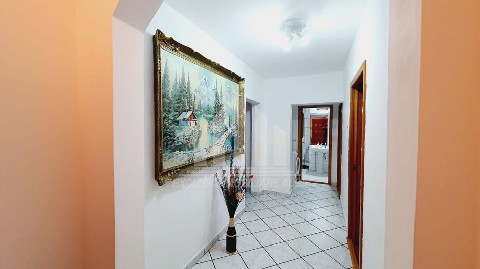 Apartament 5 camere decomandate | 100 mp | Mobilat si utilat | Cetate - Poză 4