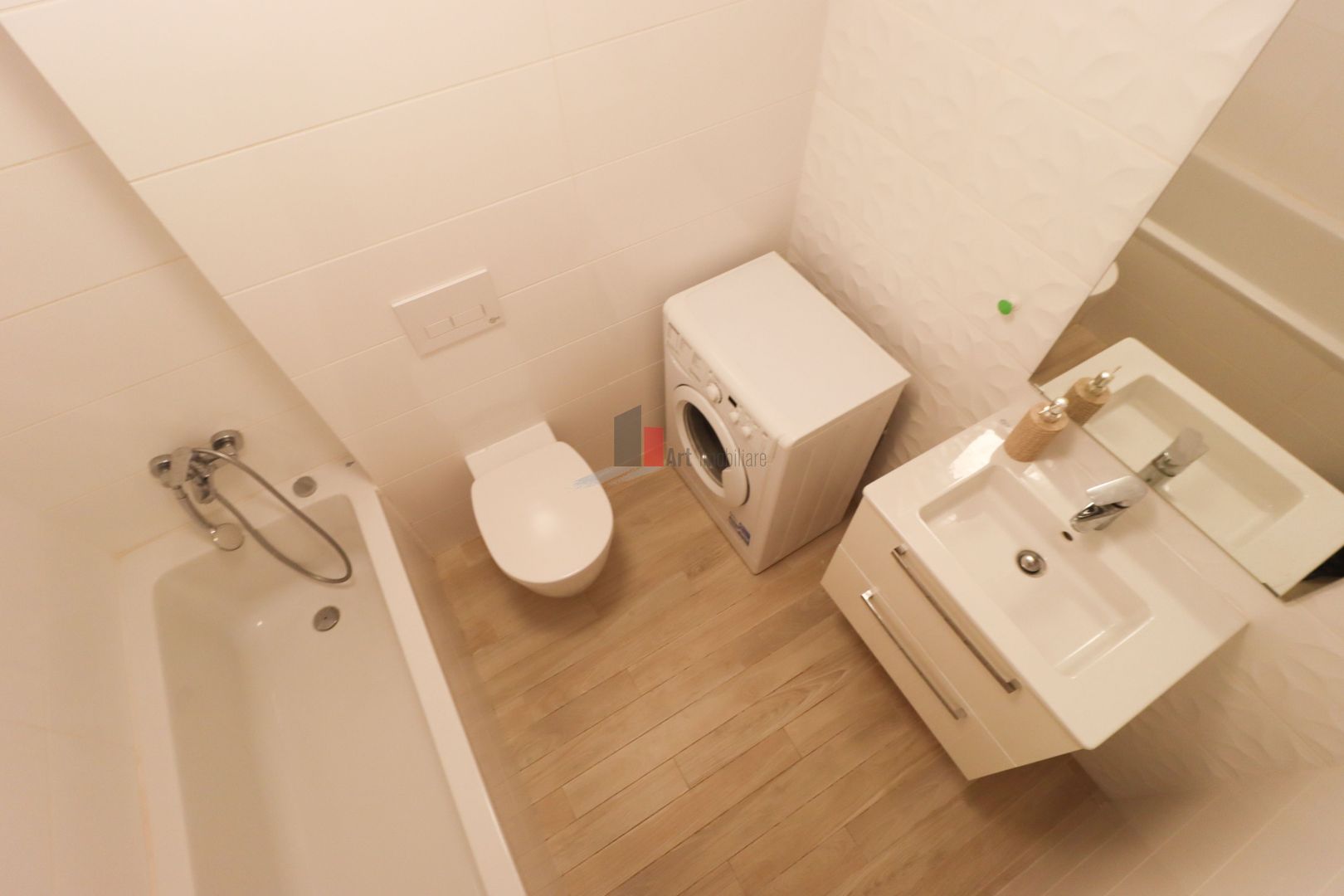 Garsoniera "EXCLUSIVO" , P-ta Victoriei, bloc exclusivist, TERASA mare - Poză 14