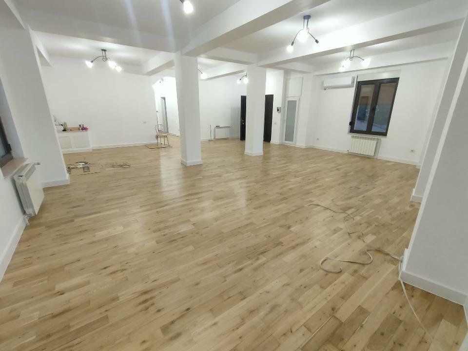 BDUL DACIA, PIATA GEMENI,  2 etaje SPATIU BIROURI - Poză 2