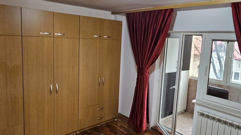 Închiriez apartament 3 camere, mobilat și utilat, Piața Alba Iulia - Poză 4