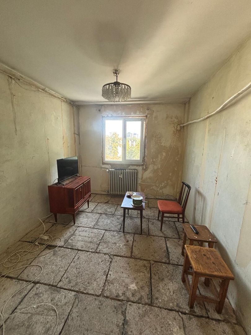 De vanzare apartament 3 camere Titan, aproape de IOR, metrou, scoala Garcia - Poză 5