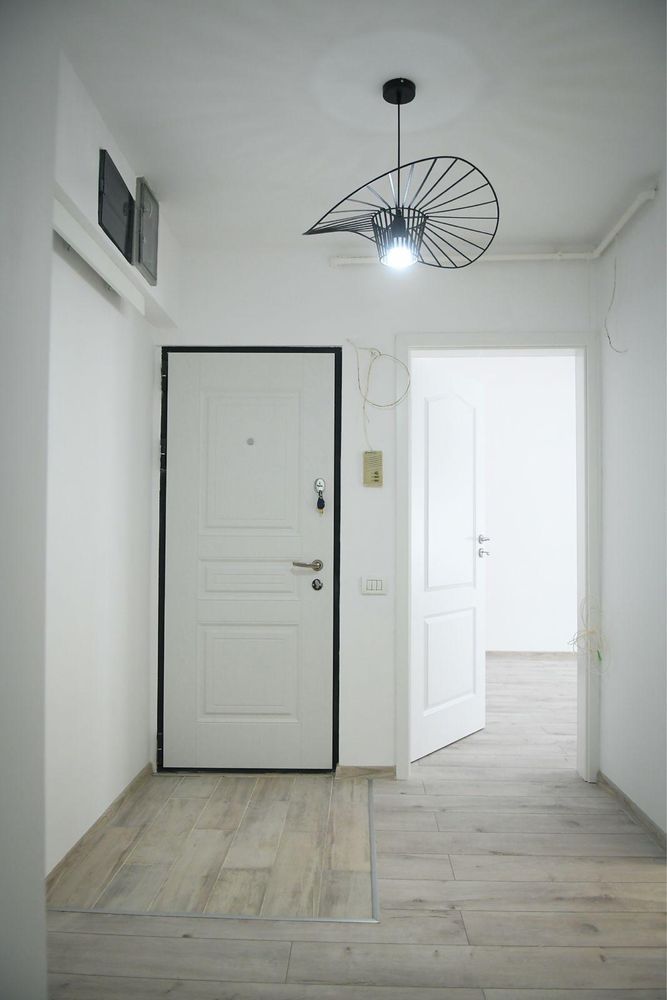 3 camere decomandat, instalatii noi, etaj 2, zona Sebastian - Poză 2
