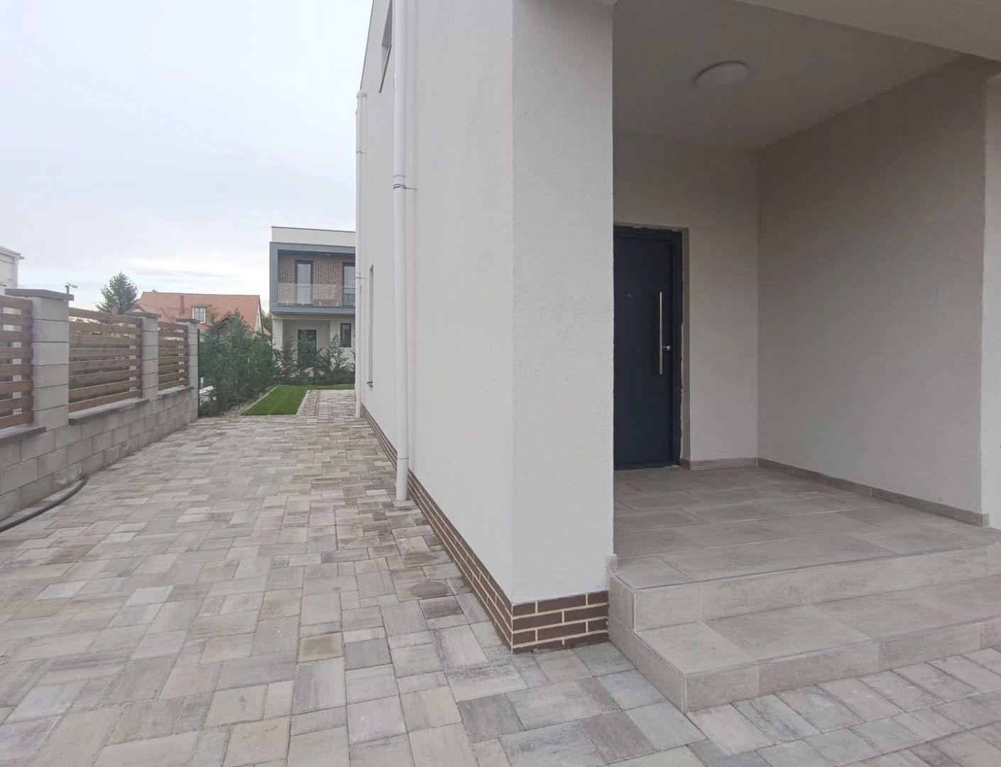 Vanzare casa moderna individuala zona rezidentiala Tunari - Poză 4