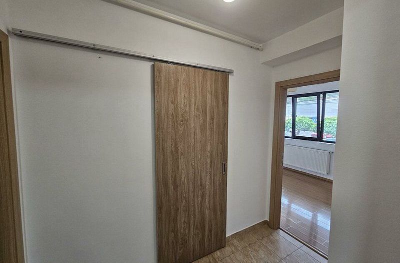 Apart 3 cam nemobilat + parcare - Poză 10