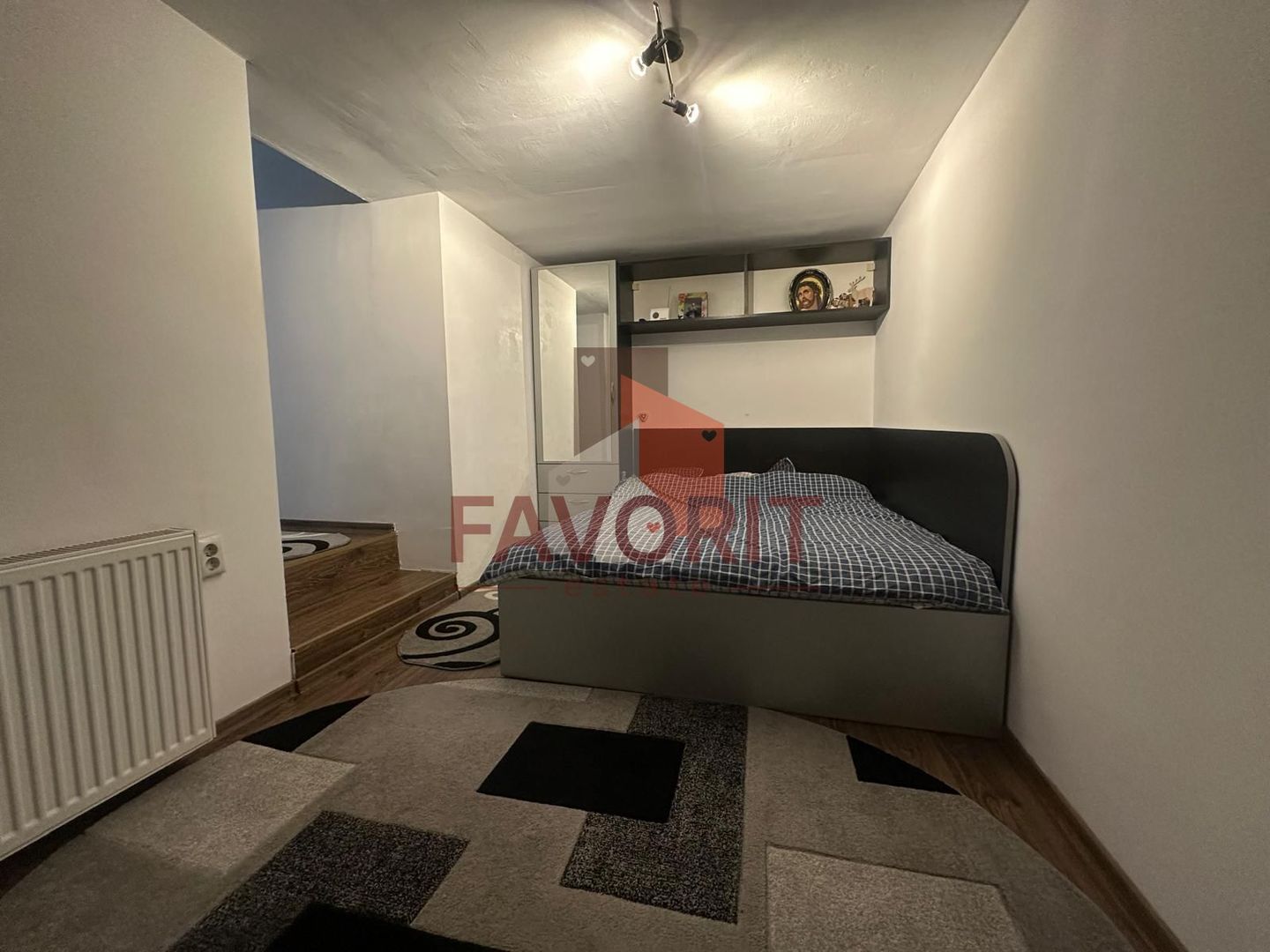 2 camere | centrala proprie | mobilat si utilat | gradina | zona excelenta | - Poză 6