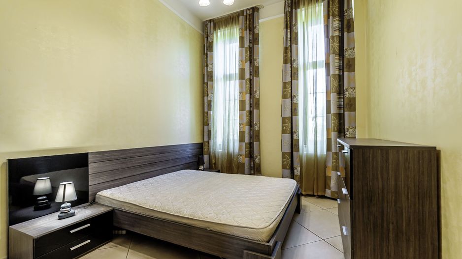 Apartament de vis, b-dul Revolutiei nr 83, Etajul 1. - Poză 5