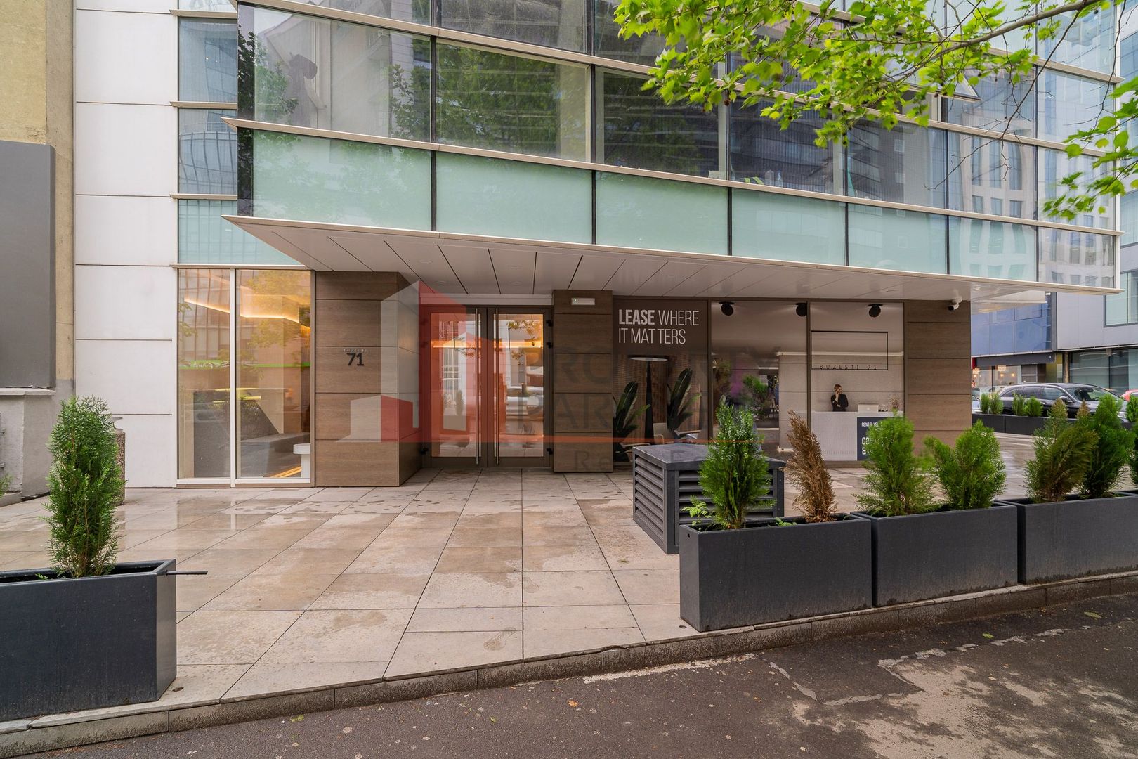 Spatiu comercial stradal - Pretabil restaurant / showroom - Victoriei - Poză 1