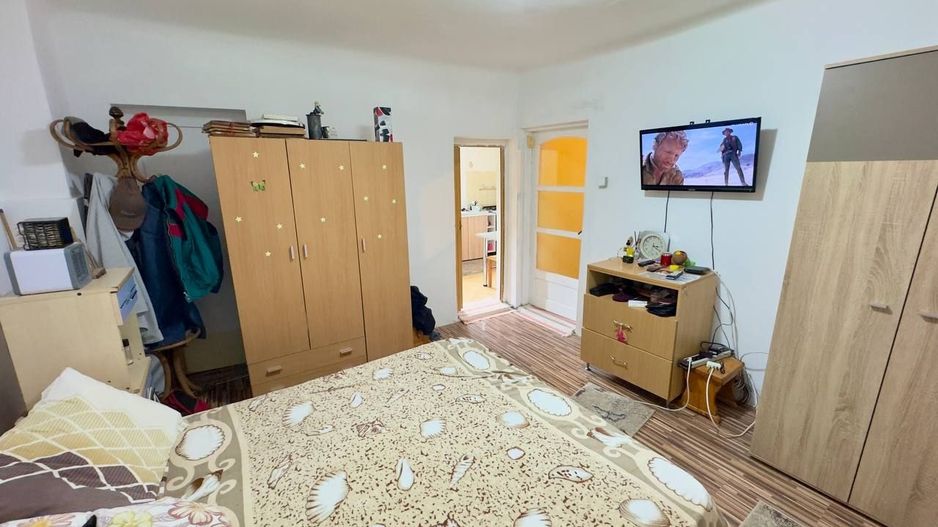 Casa individuala Giulesti | Renovata 2025 | Capat Tramvai 11 - Poză 2