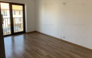 Inchiriez casă modernă în Ghimbav 2 nivele, curte proprie - Poză 7