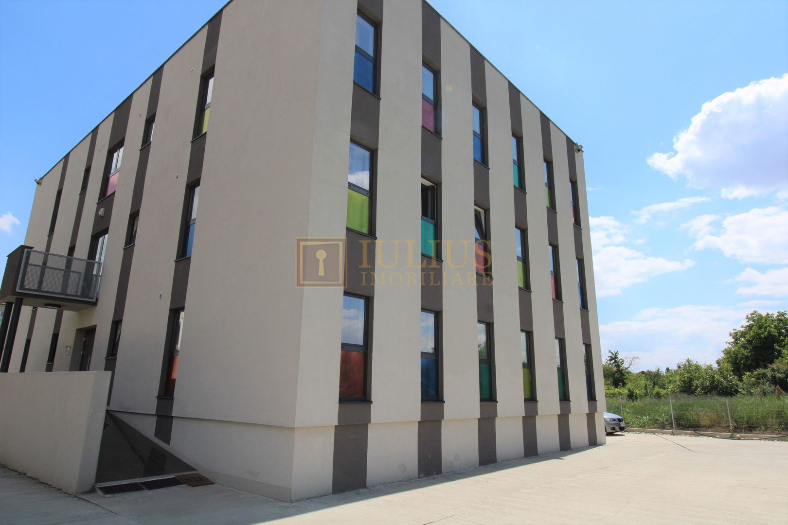 Încălzire în pardoseală, baia are fereastra. Loc parcare privat - Poză 1