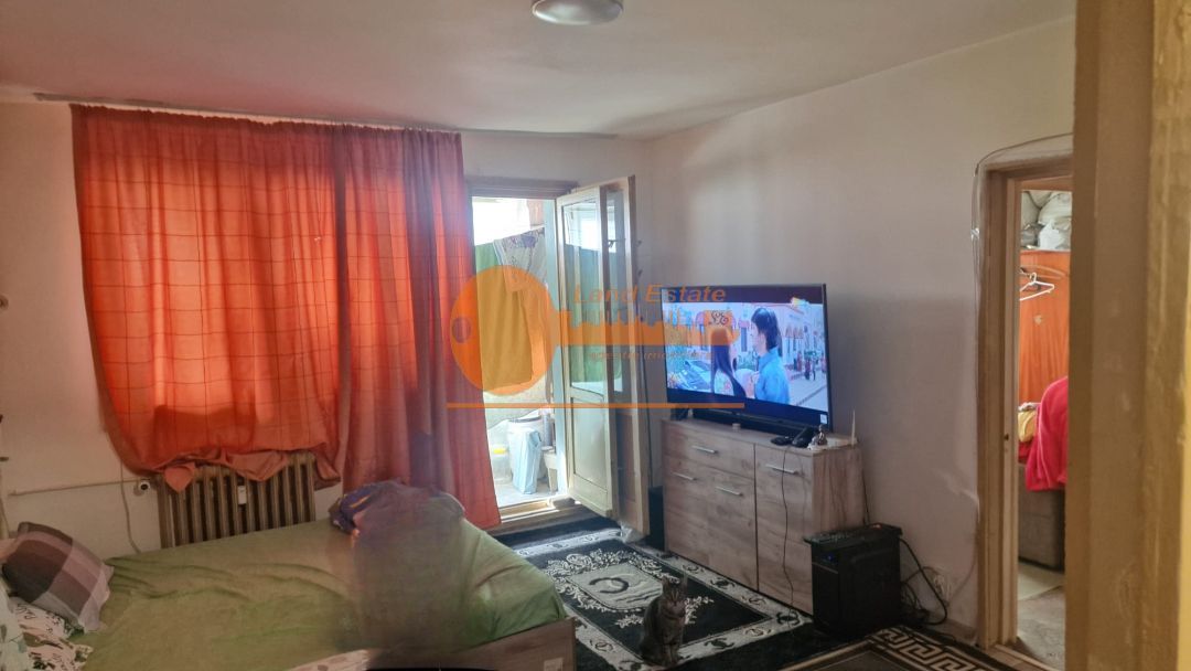 Apartament 2 camere Piața Progresu - Reabilitat Termic - Poză 1
