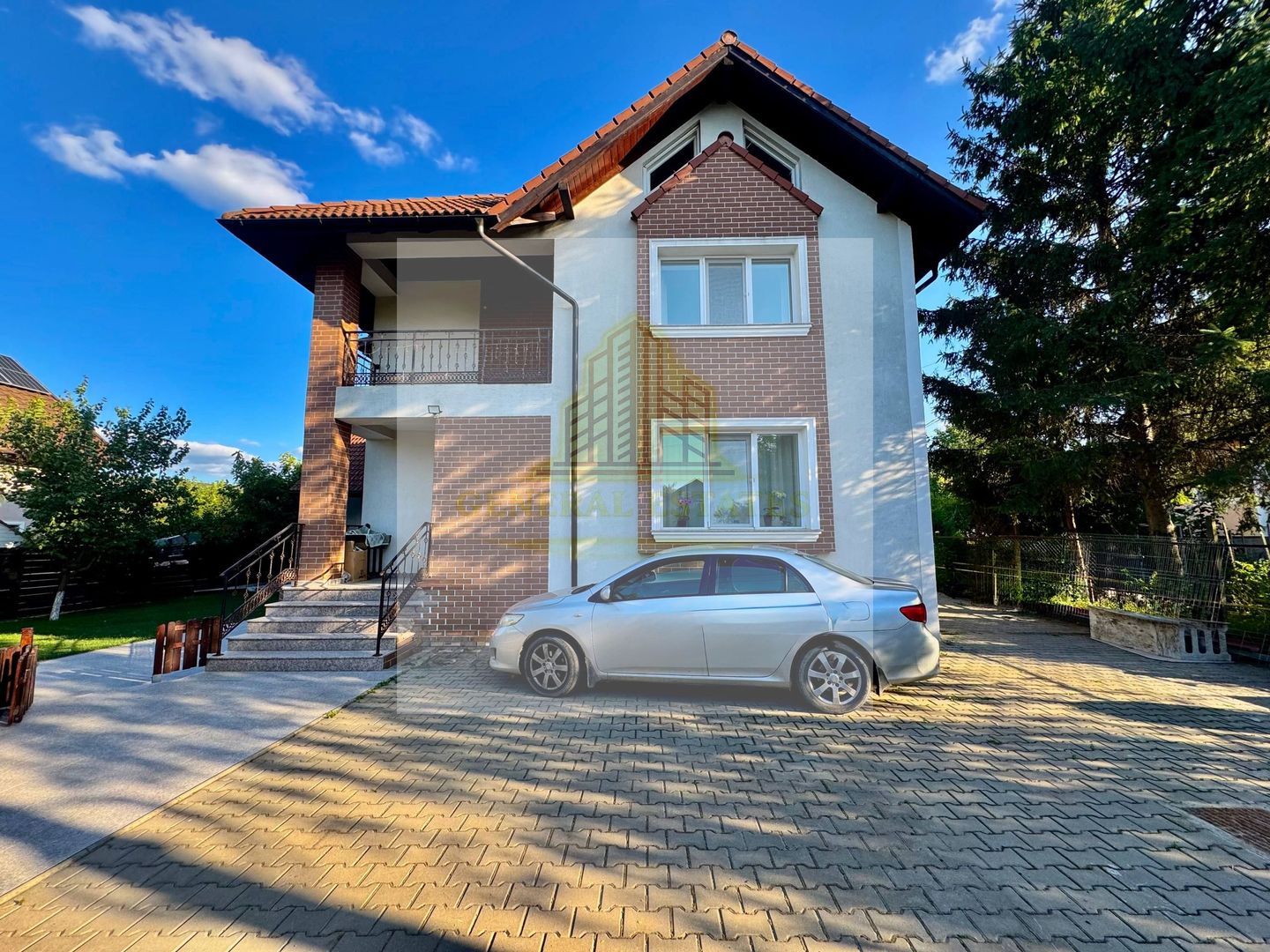 Vânzare Casă  D+P+E - 230 m.p. - Bucium - Poză 2