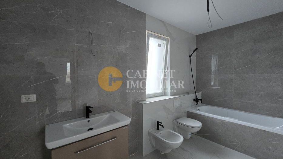 MIROSLAVA - Casa individuala - 4 camere - teren drept - finisaje moderne - Poză 5