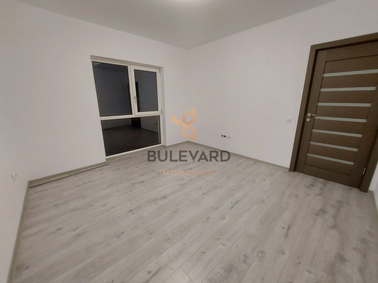 Apartament cu 3 camere finisat modern! - Poză 6