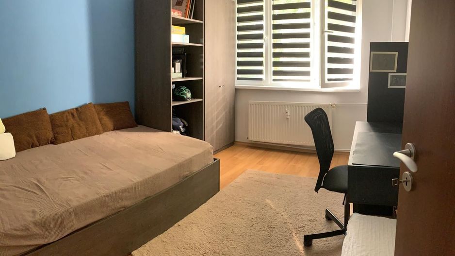 Vând apartament 4 camere - Poză 3