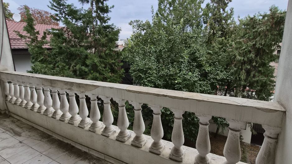 De vânzare Vilă individuala 11 camere curte proprie Parcul Carol - Poză 27