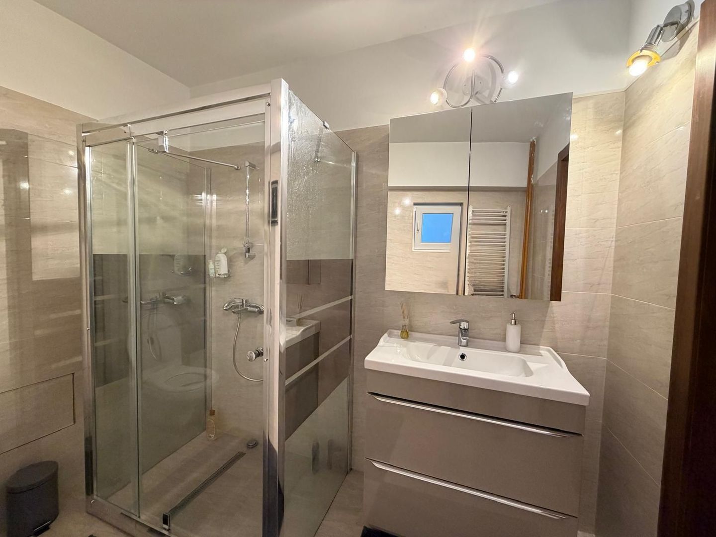 Apartament Piata Unirii, cu parcare - Poză 30