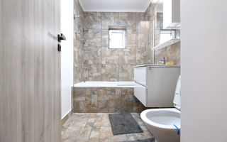 Prima inchiriere ! BANEASA, apartament 3 camere mobilate, etaj 1 - Poză 12