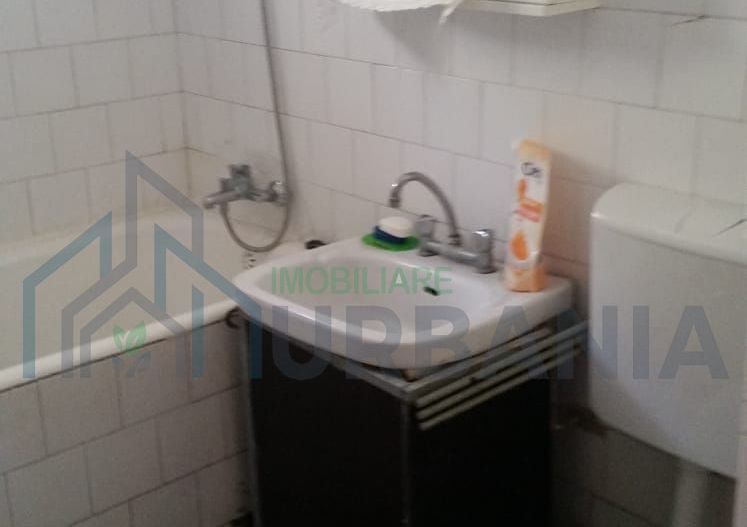 Apartament 2 camere decomandat de inchiriat in Pacurari - Poză 6