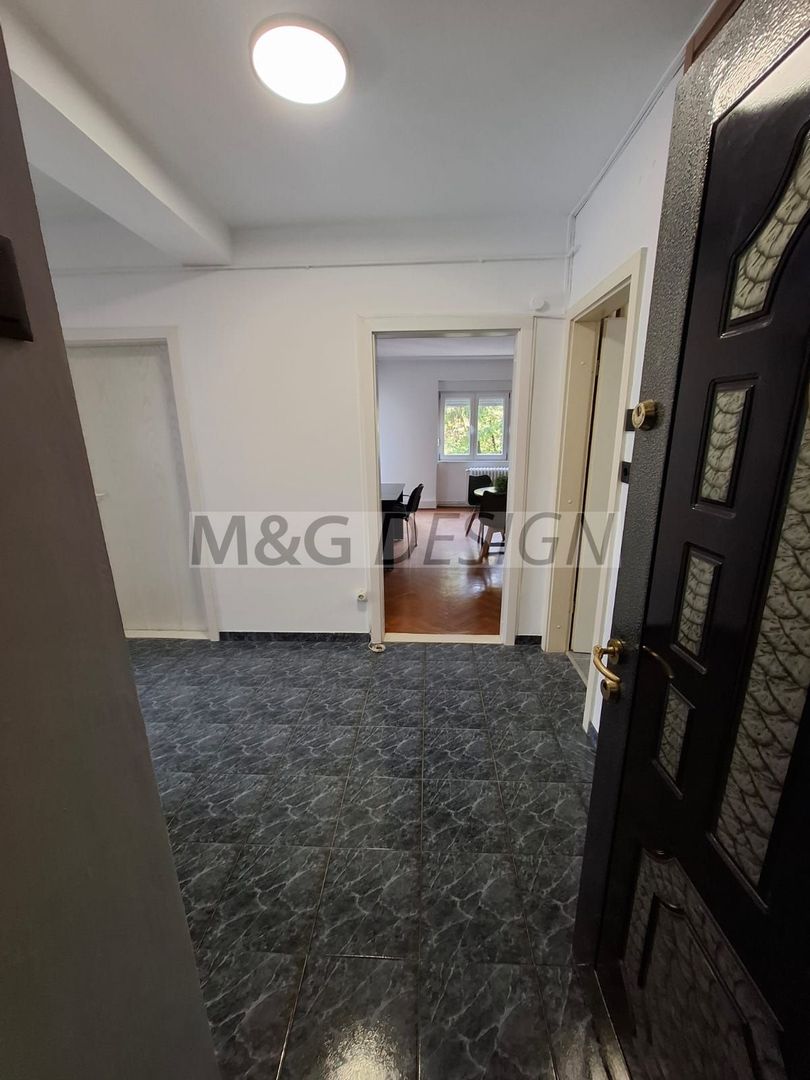Medicina, etaj 3, CENTRALA, renovat recent - Poză 2