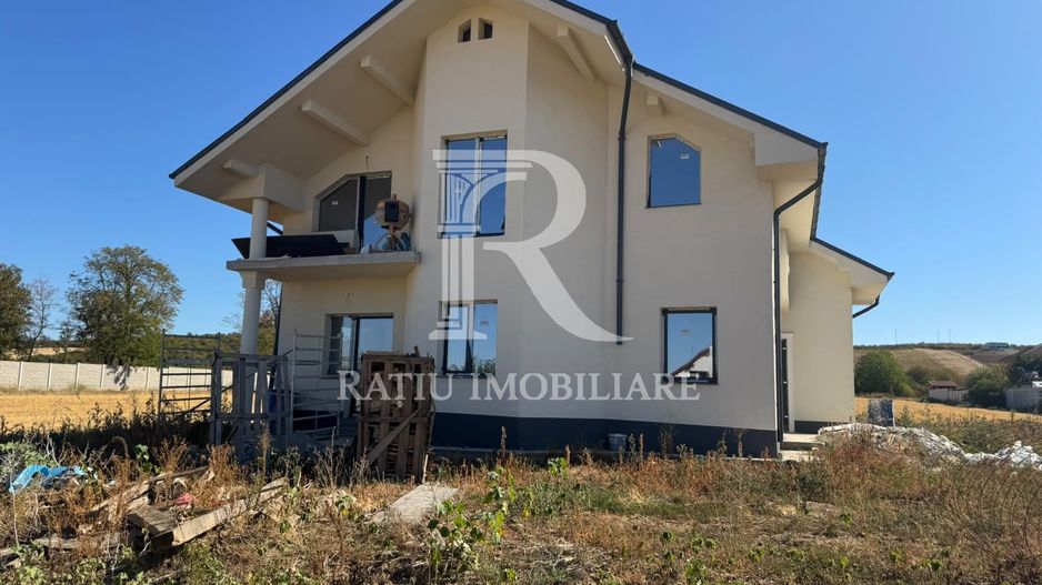 Casa de vanzare | Oncea | 160 mp | Oradea - Poză 2