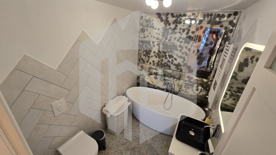 Apartament superb 3 camere zona Ultracentrala - Poză 9