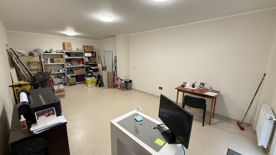 Giroc | SAD | 34 mp | Parter | Intrare din stradă | Vad comercial - Poză 1