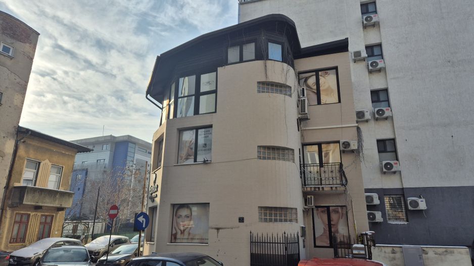 Casa S+P+1 Etaj+M - 170 mp - piata Victoriei - Poză 1