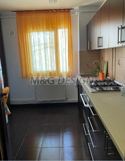 Apartament 3 camere zona Circumvalatiunii etaj 2 cu centrala - Poză 3
