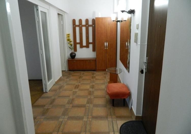 Apartament lux, zona Piata Victoriei, 4 camere , 2 bai, centrala termica  terasa - Poză 16