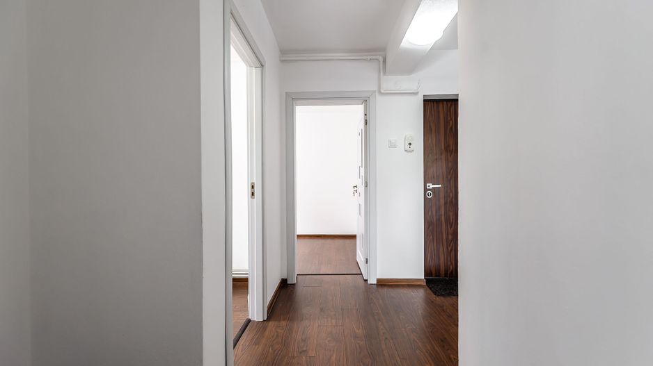 VÂNDUT! Apartament 3 camere,  Str. Tudor Vladimirescu - Poză 7