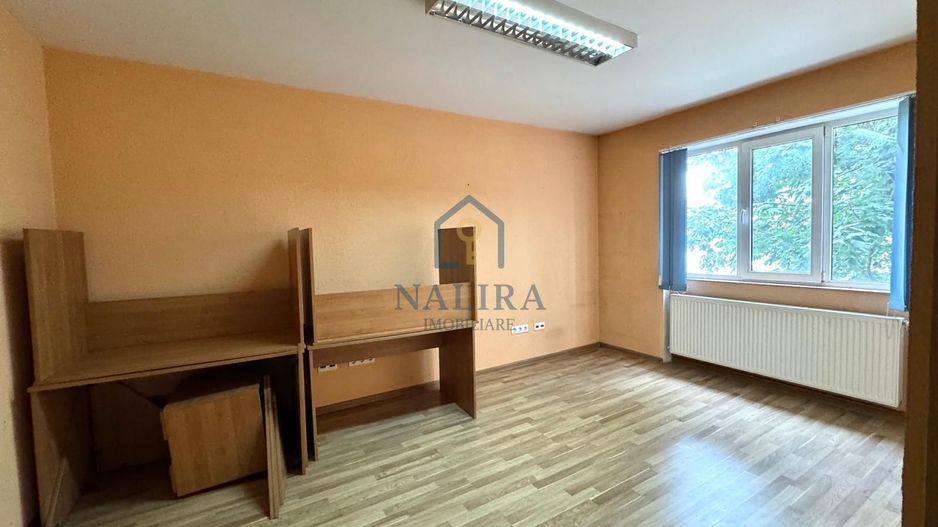 Vanzare apartament 2 camere - Piata Revolutiei - etaj 1 - Poză 1
