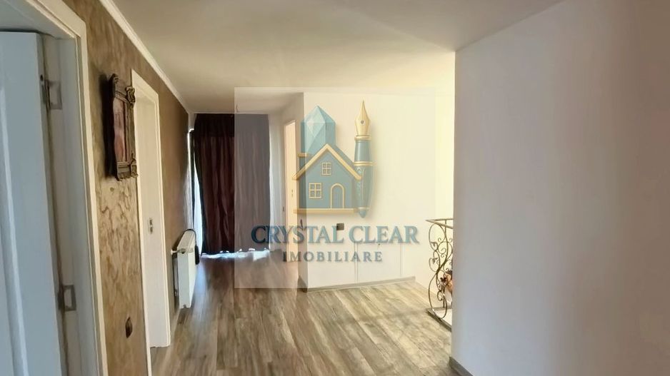 Casă 4 dormitoare și teren de 857 mp - zona Sântana de Mureș - Poză 11