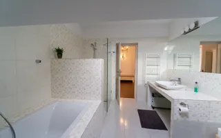 Penthouse de închiriat în Sibiu – Calea Dumbrăvii | 4 camere | 200 mp - Poză 18