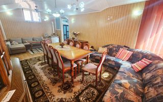 🏡 Casă spațioasă cu 9 camere în Strejnicu – pentru locuință, birouri - Poză 61