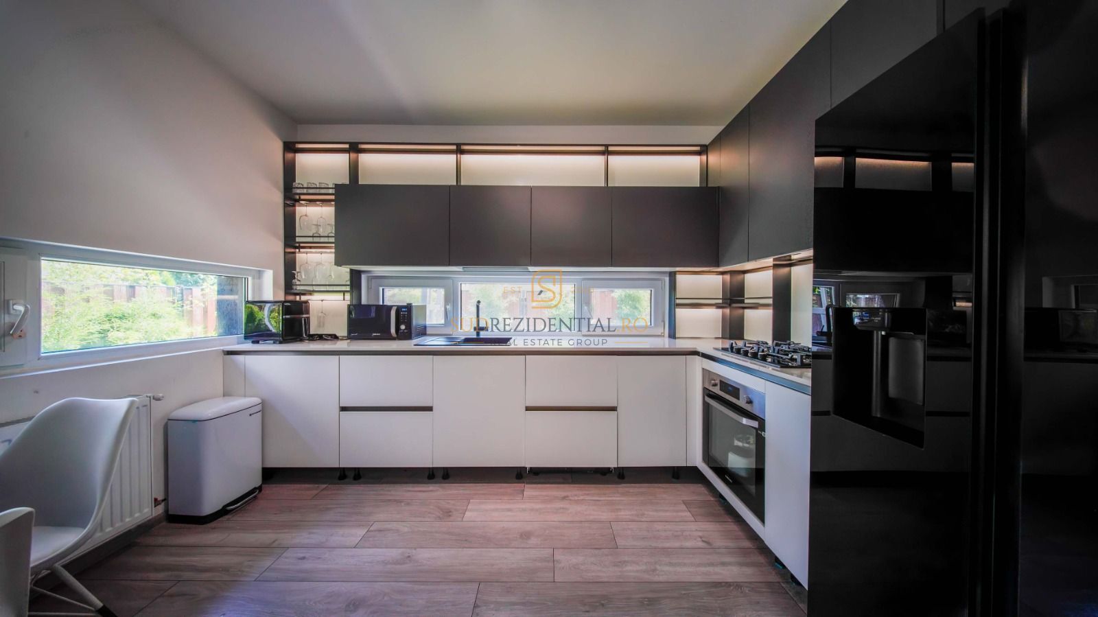 Duplex modern cu 4 camere, curte amenajata, com.Berceni - Poză 5