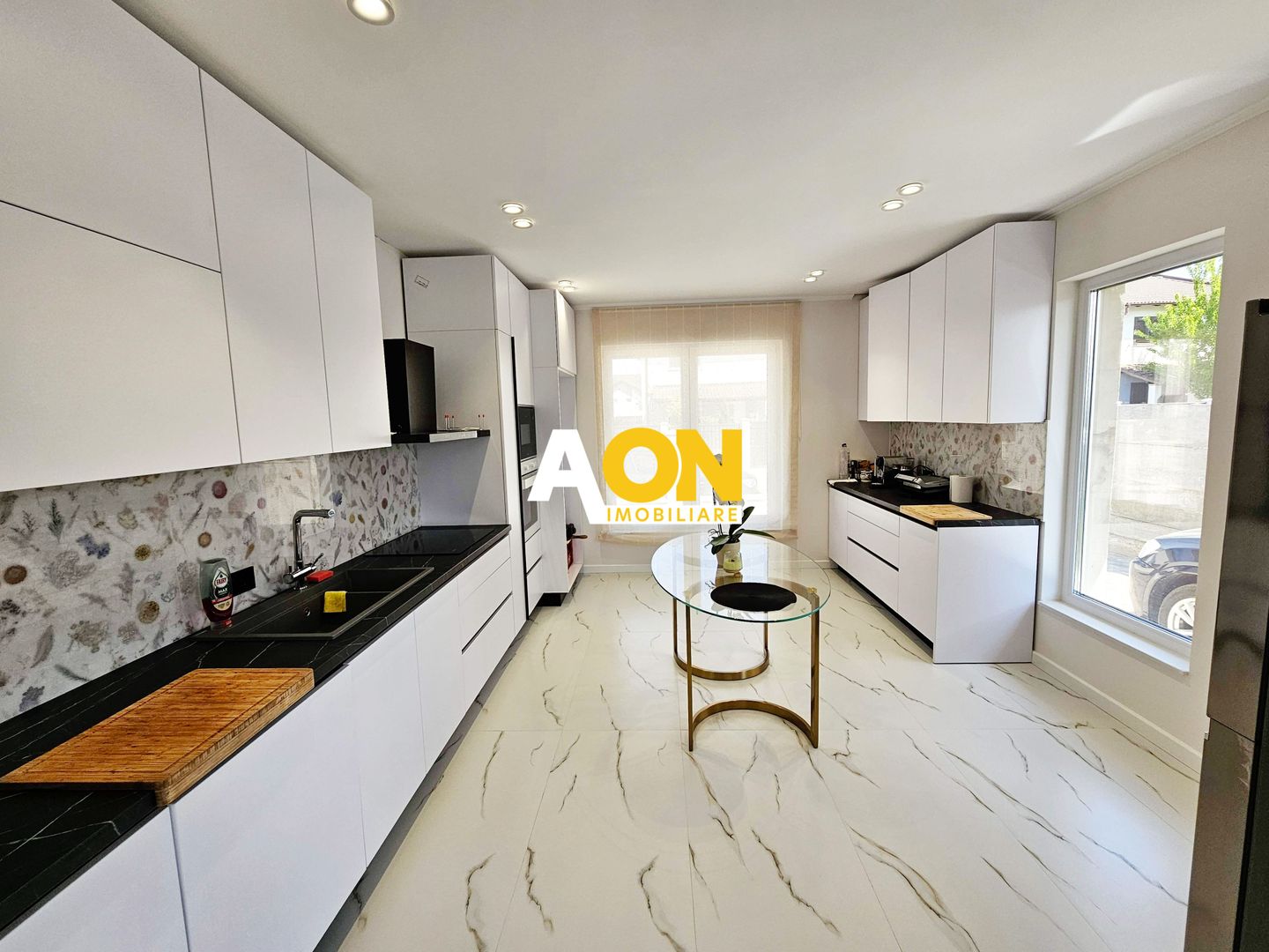 Casa mobilata, utilata, in Cetate, 4 camere, 2 bai, 473 mp teren - Poză 2