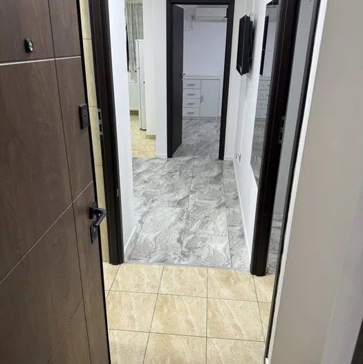 Vând Apartament 2 Camere Decomandat în Bloc Nou (2012) - Poză 10