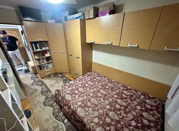 BRASADAS vinde apartament cu 3 camere. - Poză 1