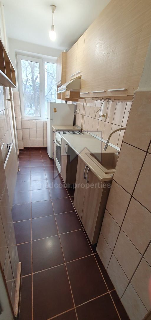 Vanzare apartament 3 camere - Salaj = Parcul Humulesti - Poză 4