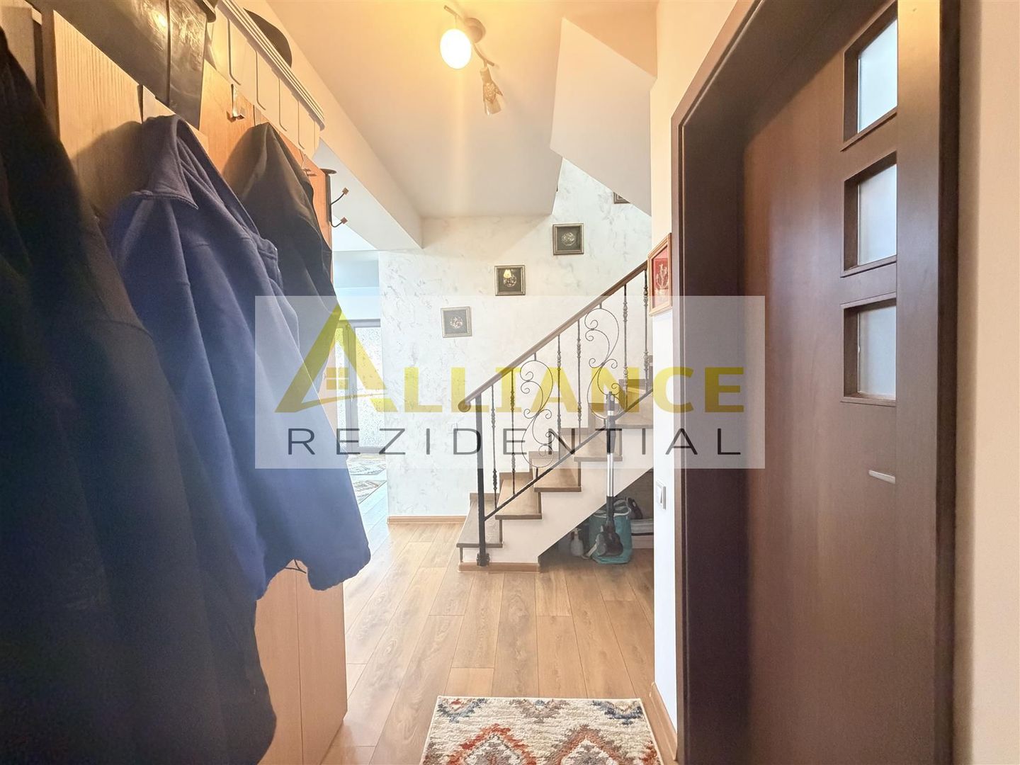 Vila individuala || mobilata complet || aces facil STB - Poză 5