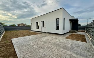 Eleganță, confort și liniște – Casă nouă în Balotești - Poză 13