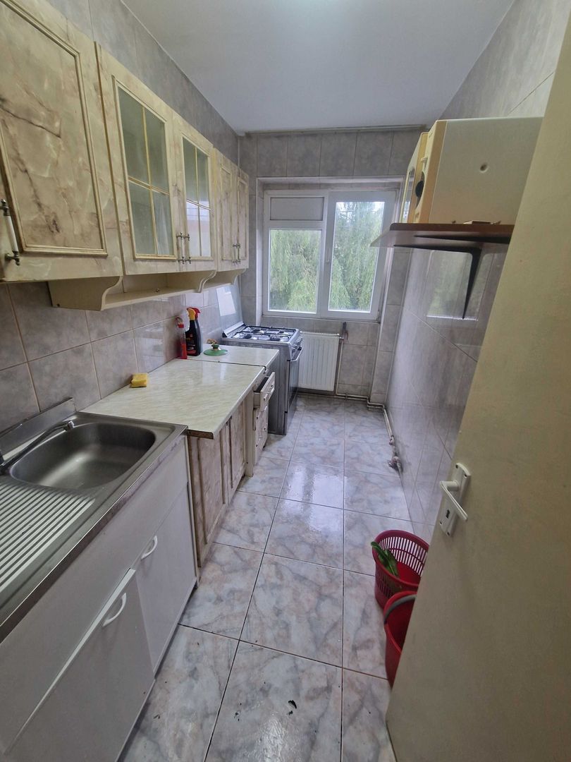 De inchiriat apartament 2 camere , Piata Resita Sector4 - Poză 6