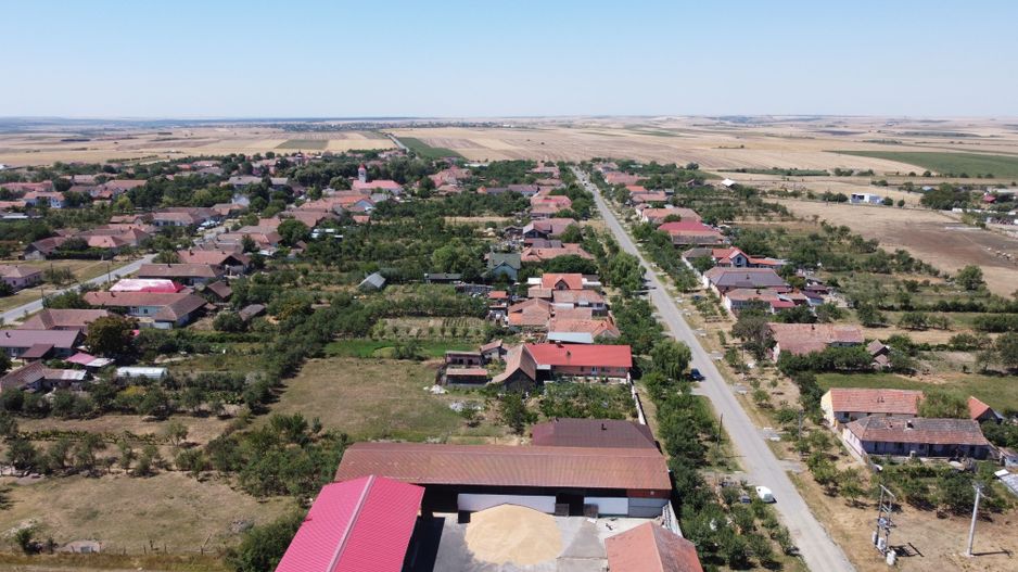 Proprietate industriala  la 35 km de TM - Poză 54