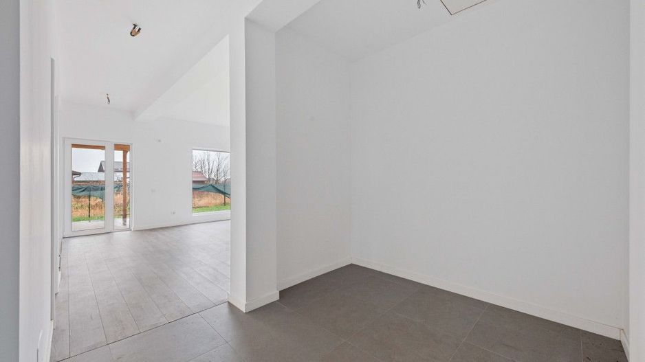 Casa Crevedia Parter Individuala - Comision 0 - Poză 11