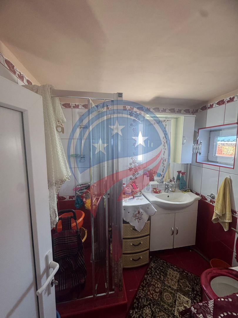 🌿 Casă cu teren 620 mp – Romanești | Liniște, acces excelent, potențial mare - Poză 8