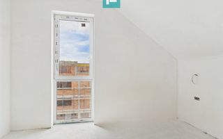 Apartament la mansardă în Freidorf - Shopping City - Poză 12