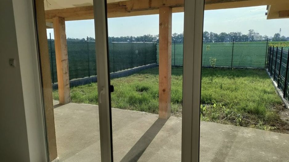 Vand sau schimb cu apartament, casa tip P in Martinesti - Poză 5